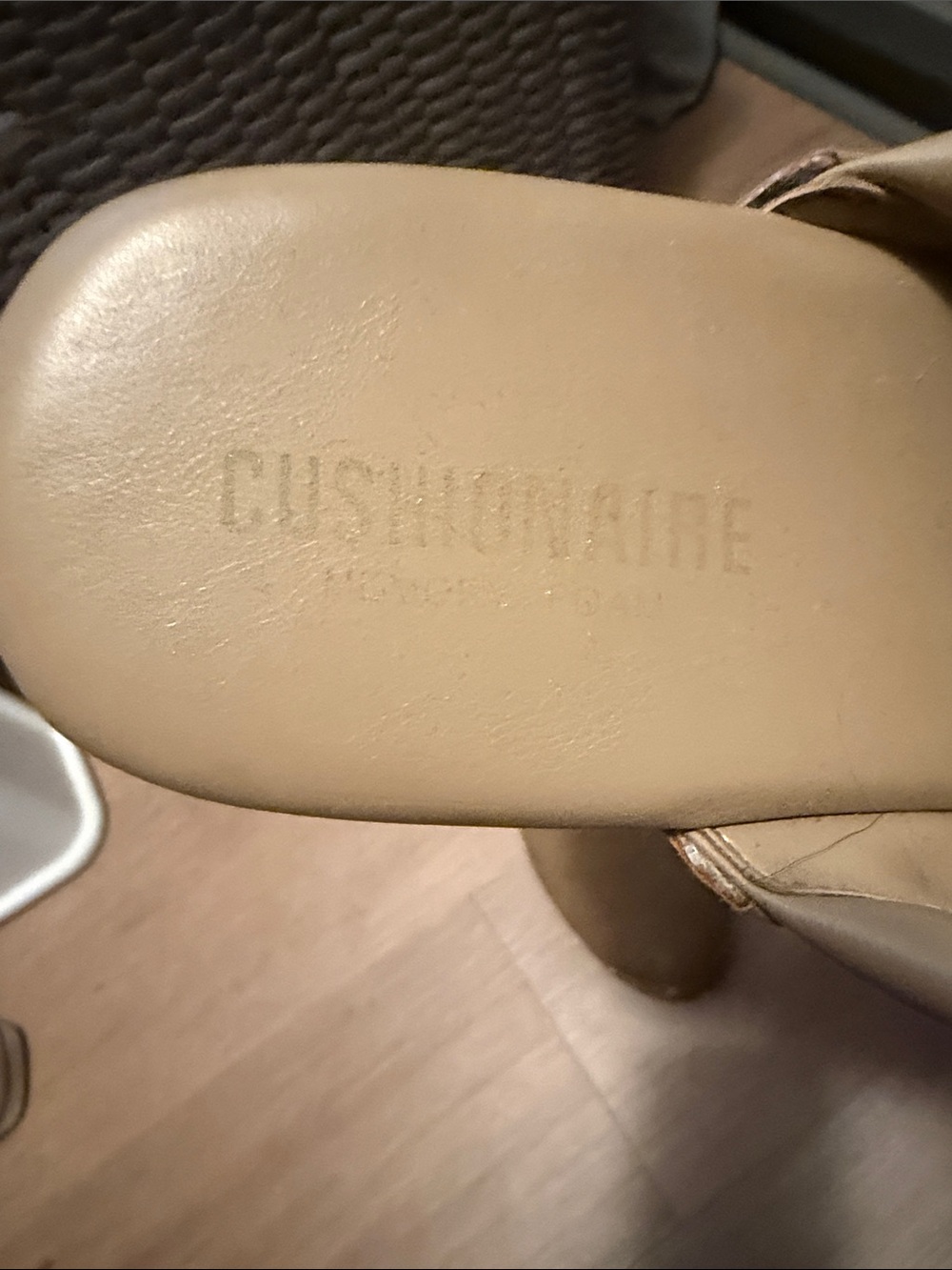 Women’s Clog Mules - Picture 2 of 6
